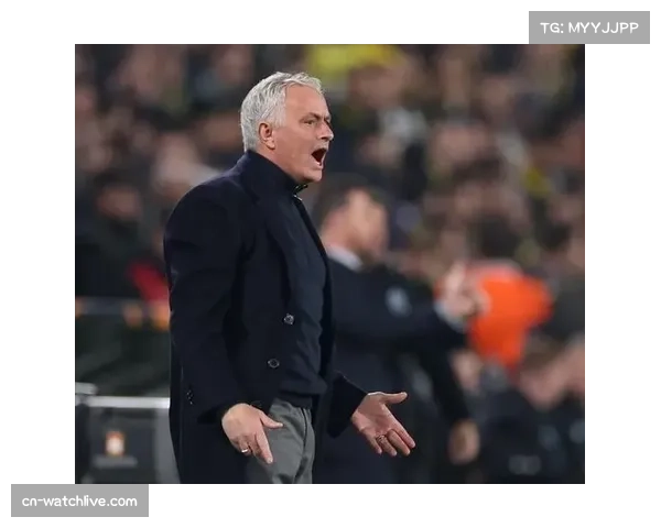 穆里尼奥率队逼平波尔图九连胜终结十连胜梦想遗憾破灭